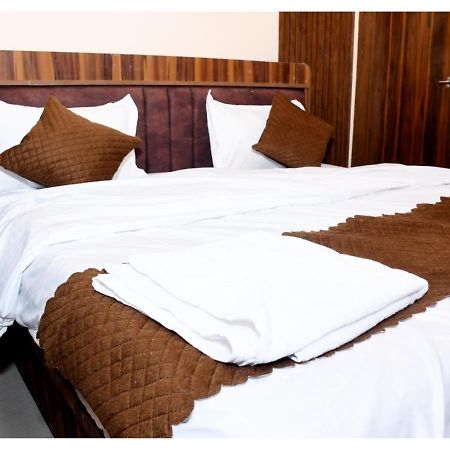 Tirupati Balaji Inn Bageshwar Dham Basari Exterior photo